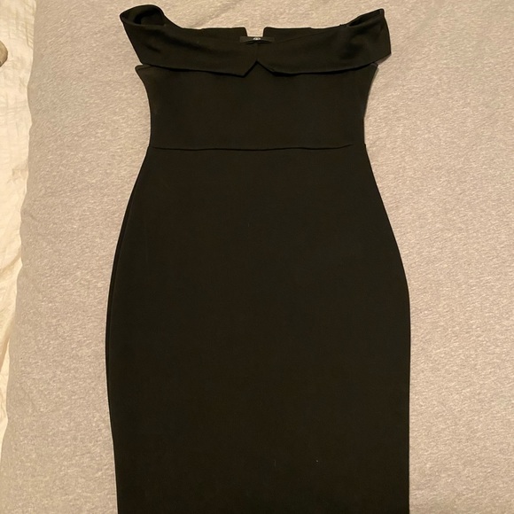 Black midi dress - off the shoulder and sweetheart neck - Picture 2 of 4